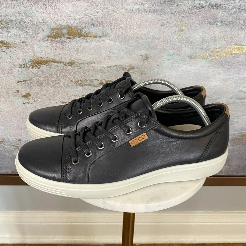 ECCO Soft 7 Shoes Mens Size 10 Black Leather Lace Up Casual Comfort Sneakers